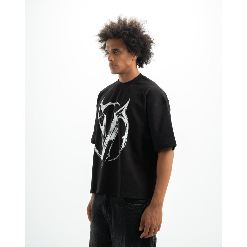 Black V t-shirt